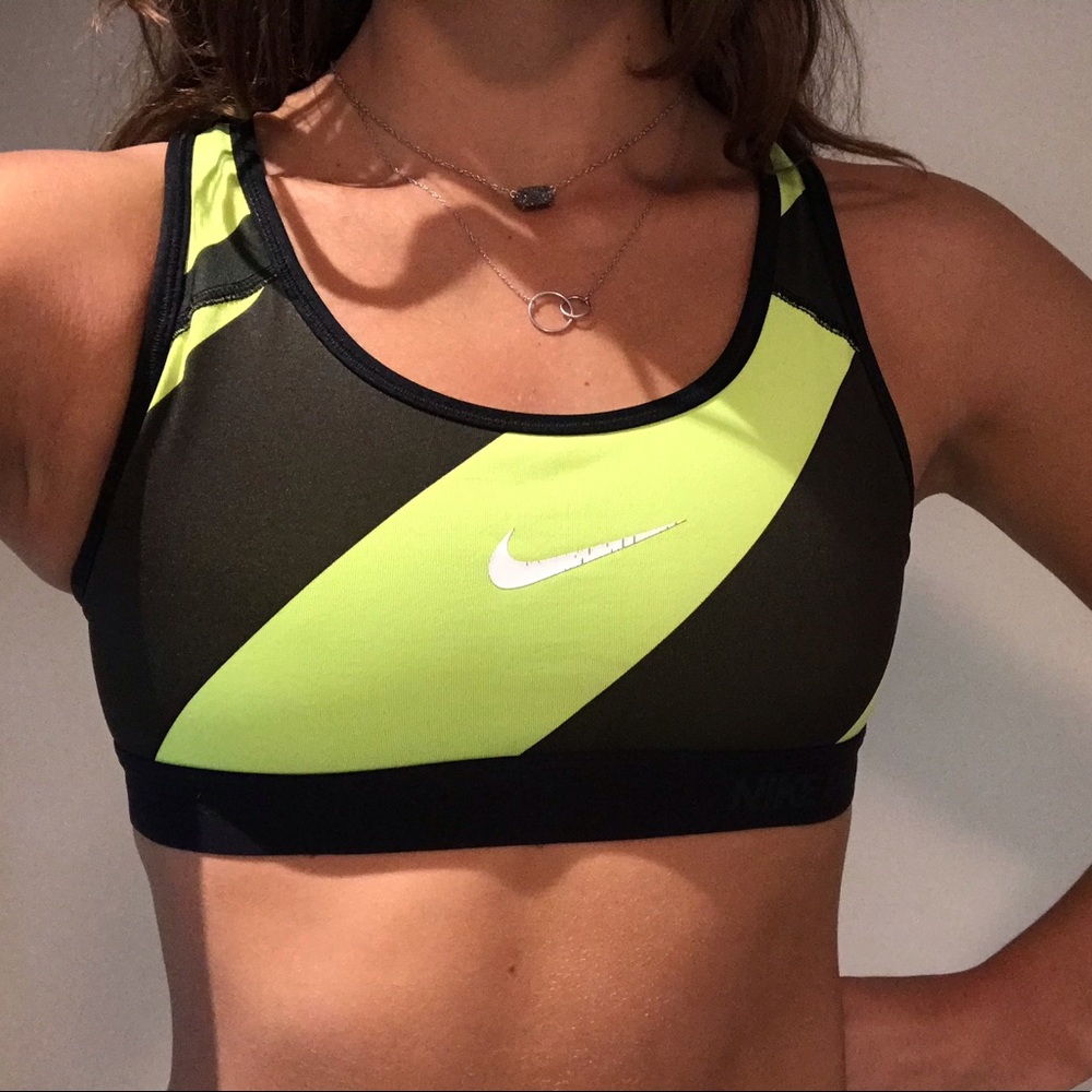 Nike Pro Classic Swoosh Sports Bra